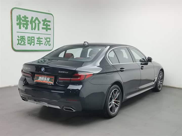 Фото 2 - BMW 5 Series