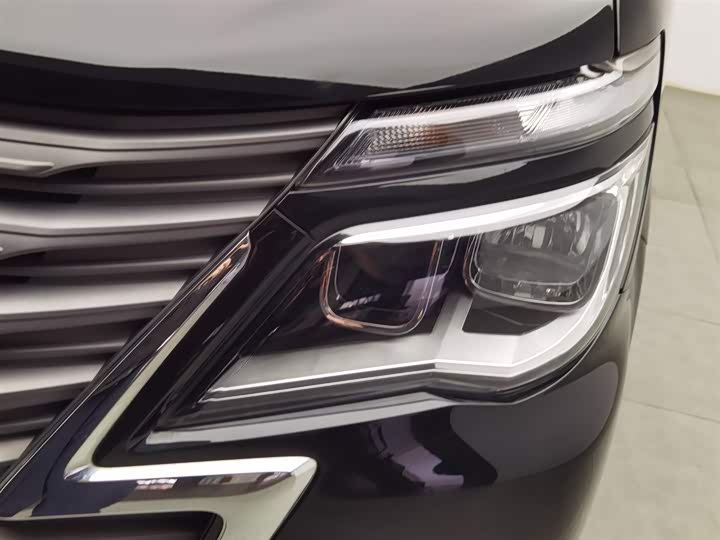 Фото 7 - Dongfeng Forthing Lingzhi M5