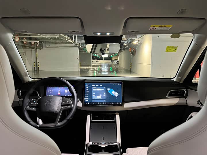 Фото 6 - BYD Yuan Up