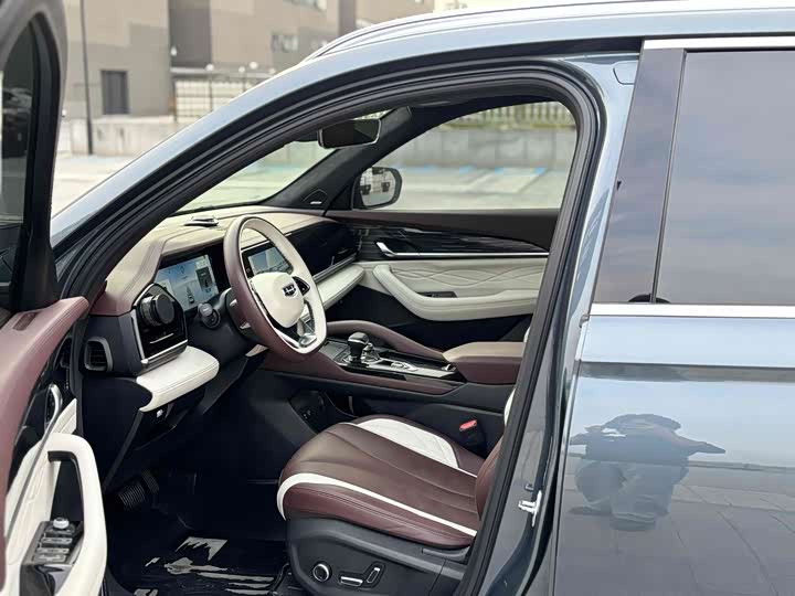 Фото 4 - Geely Monjaro