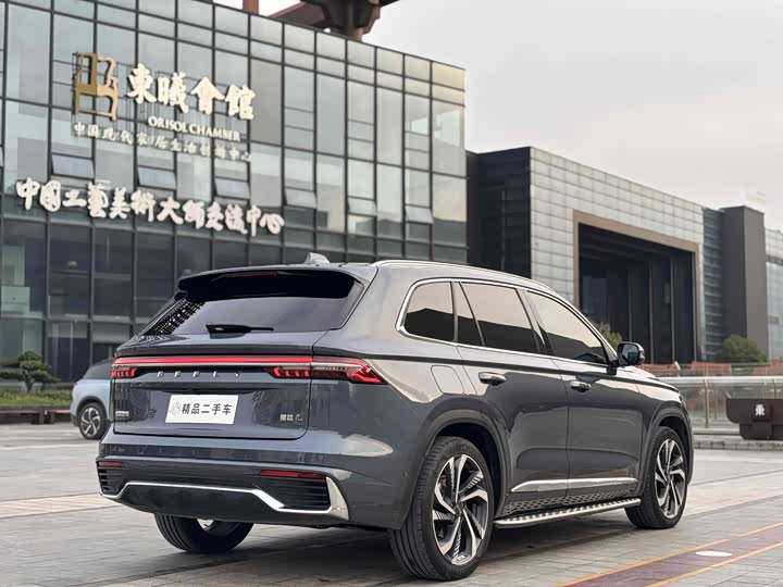 Фото 9 - Geely Monjaro