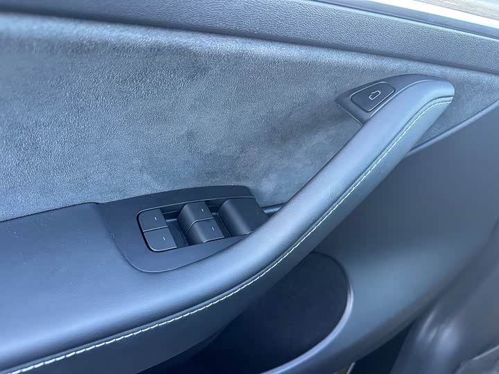 Фото 22 - Tesla Model Y