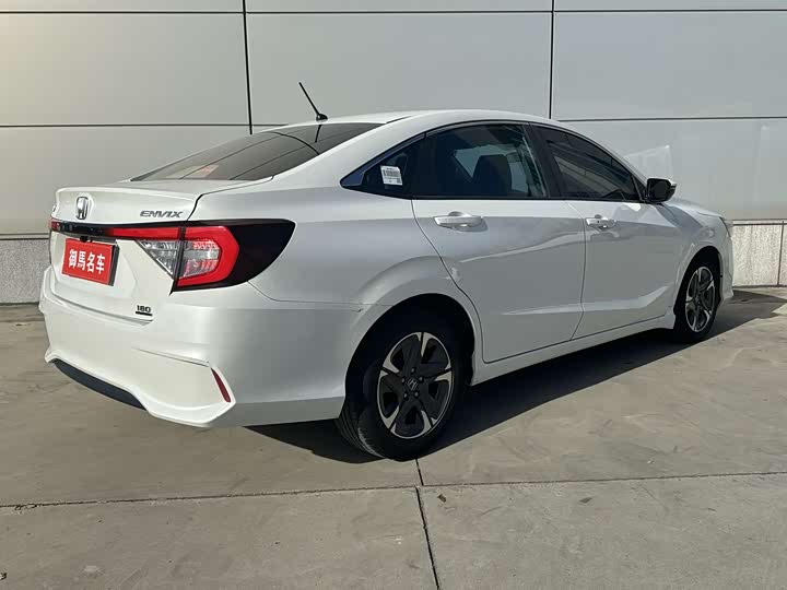 Фото 4 - Honda Envix