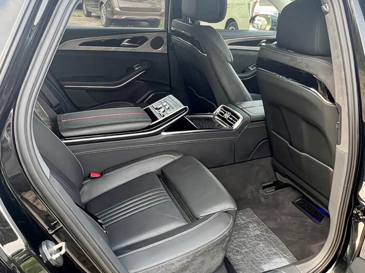 Фото 28 - Hongqi H9