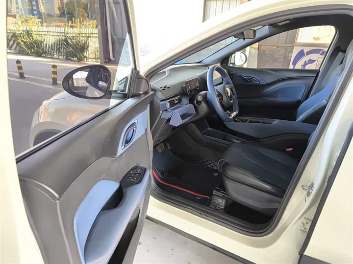 Фото 16 - BYD Seagull