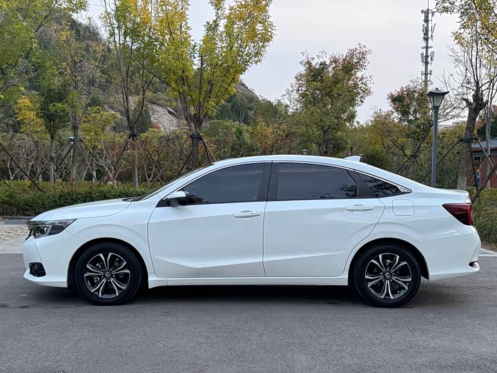 Фото 4 - Honda Crider