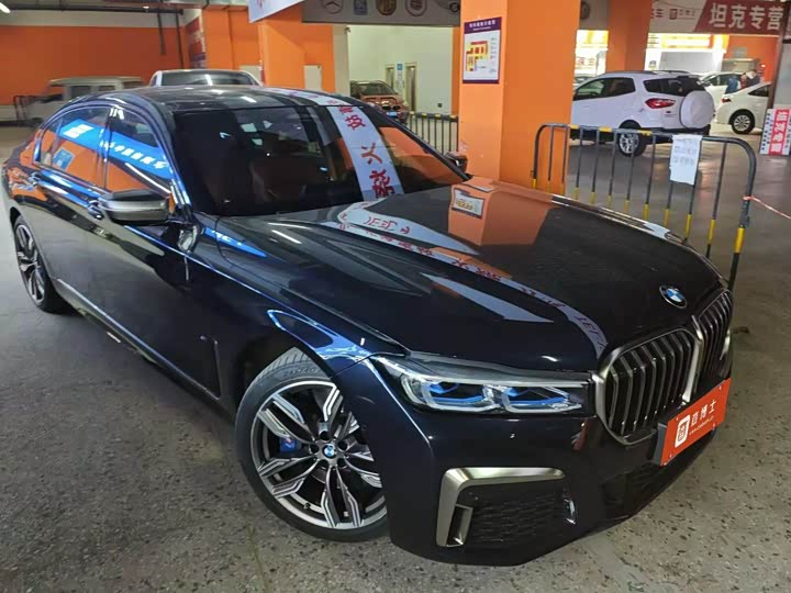 Фото 1 - BMW 7 Series