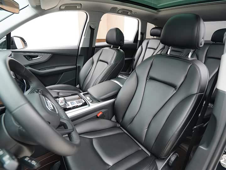 Фото 4 - Audi Q7