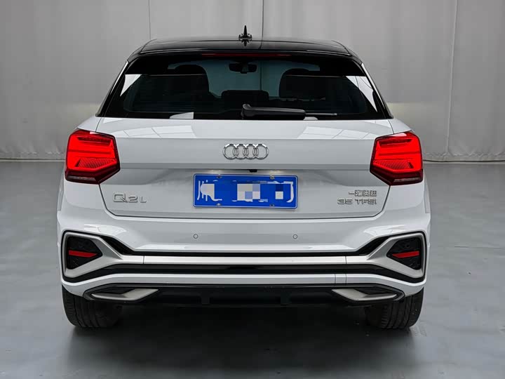 Фото 14 - Audi Q2L