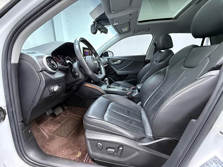 Фото 6 - Audi Q2L