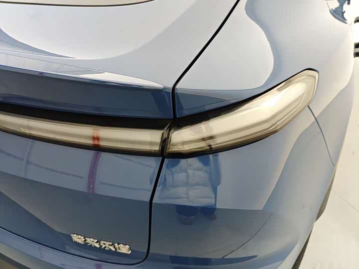 Фото 14 - Nio Onvo L60