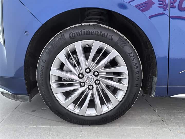 Фото 17 - Buick GL8 Century