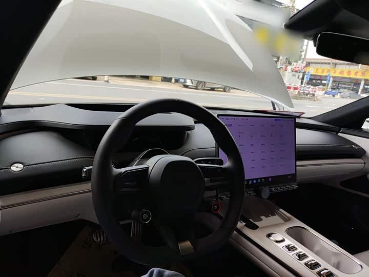 Фото 10 - Xiaomi SU7