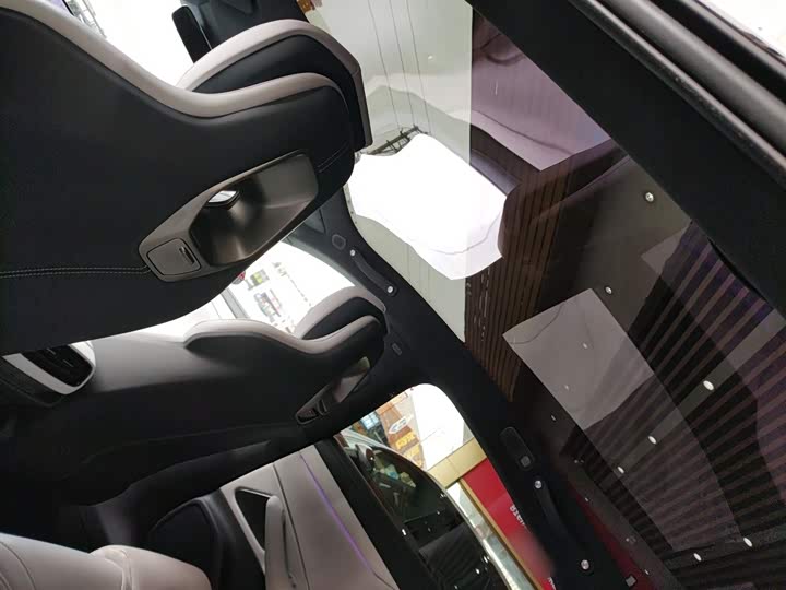 Фото 18 - Xiaomi SU7