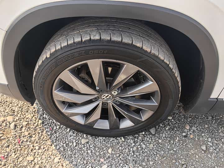 Фото 13 - Volkswagen Tayron