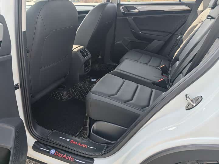 Фото 9 - Volkswagen Tayron