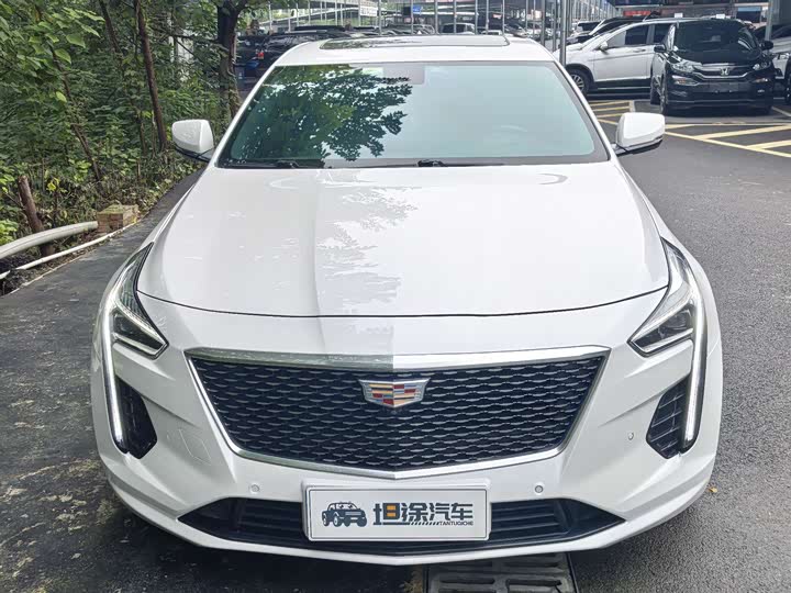 Фото 2 - Cadillac CT6