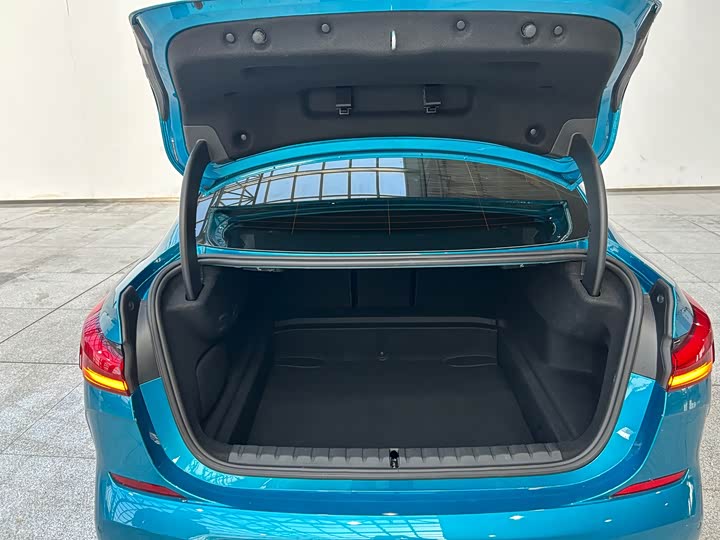 Фото 12 - BMW 2 Series