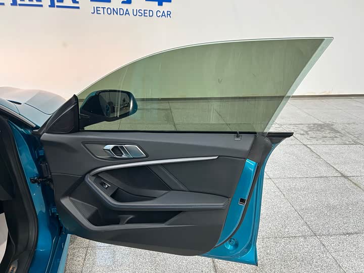 Фото 30 - BMW 2 Series