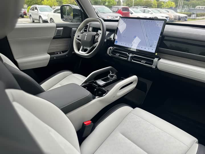 Фото 14 - Chery iCar 03