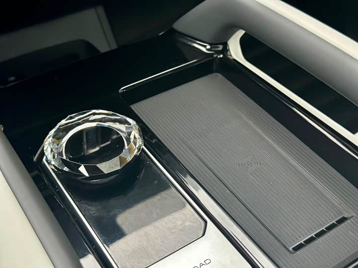 Фото 19 - Chery iCar 03