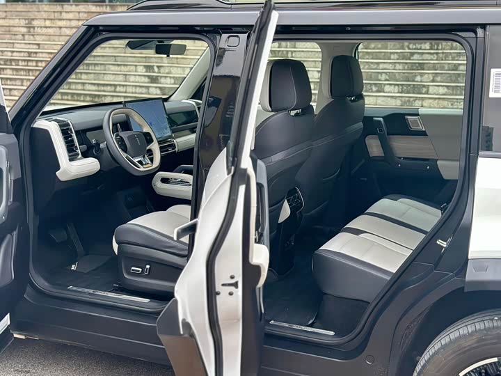 Фото 9 - Chery iCar 03