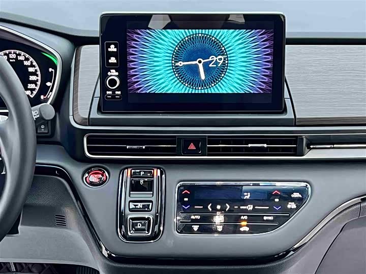 Фото 15 - Honda Odyssey