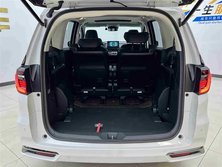 Фото 19 - Honda Odyssey