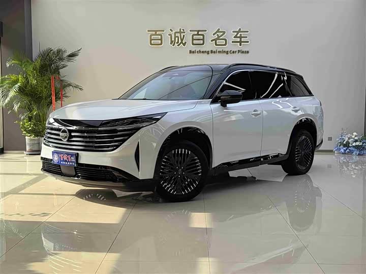 Фото 1 - Nissan Pathfinder