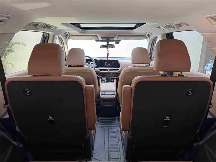 Фото 11 - Nissan Pathfinder