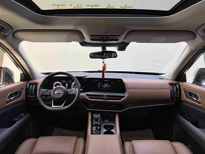 Фото 13 - Nissan Pathfinder