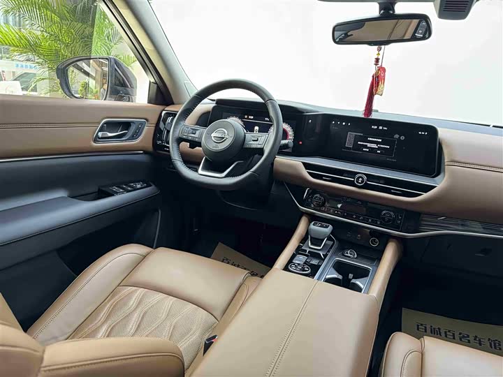 Фото 14 - Nissan Pathfinder