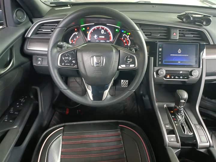 Фото 11 - Honda Civic