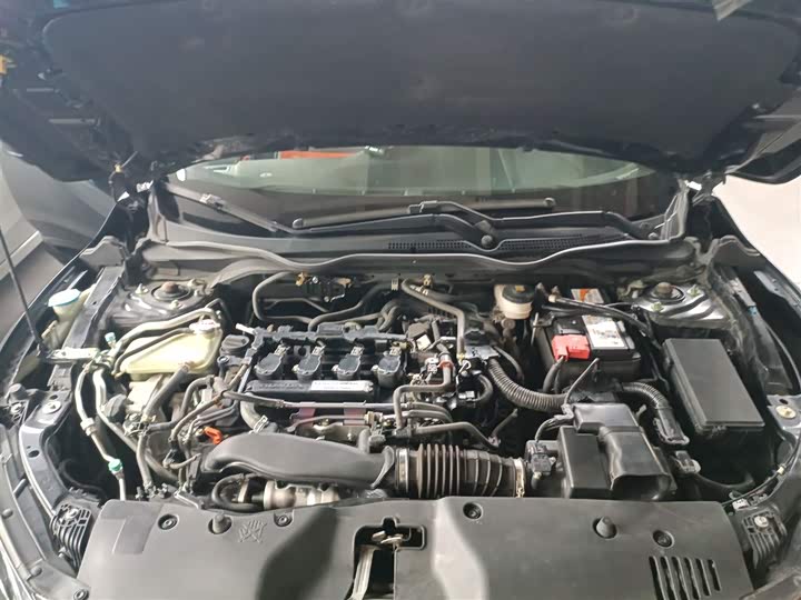 Фото 20 - Honda Civic