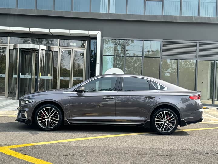 Фото 10 - Geely Preface