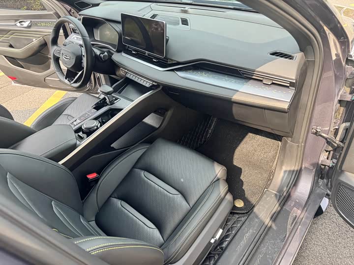 Фото 7 - Geely Preface