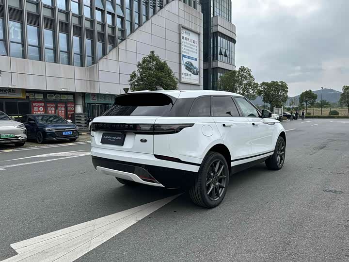 Фото 6 - Land Rover Range Rover Velar