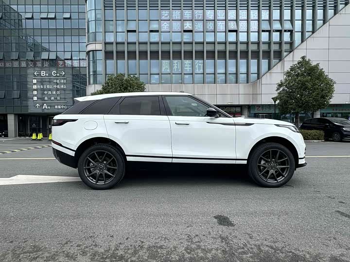 Фото 7 - Land Rover Range Rover Velar
