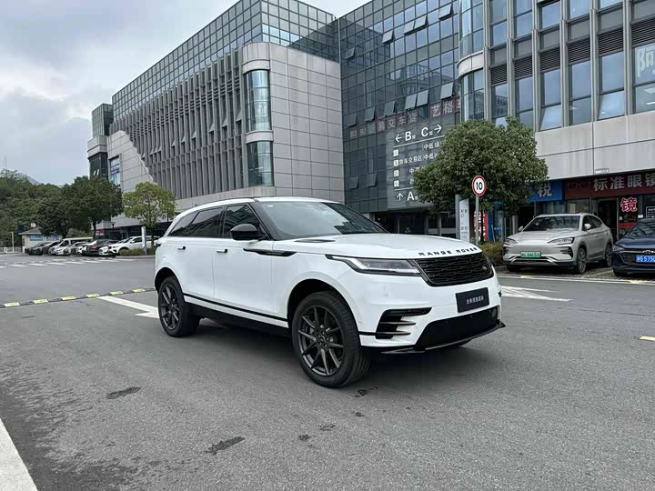 Фото 8 - Land Rover Range Rover Velar
