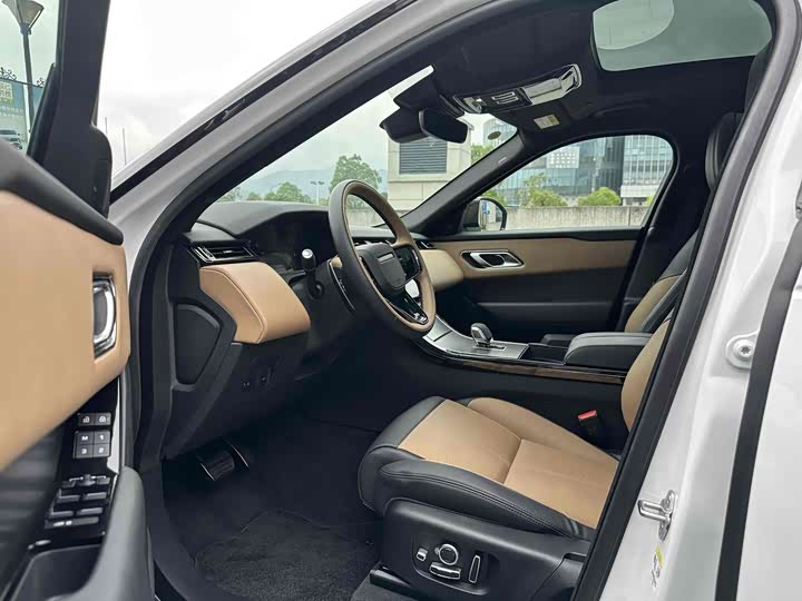 Фото 9 - Land Rover Range Rover Velar