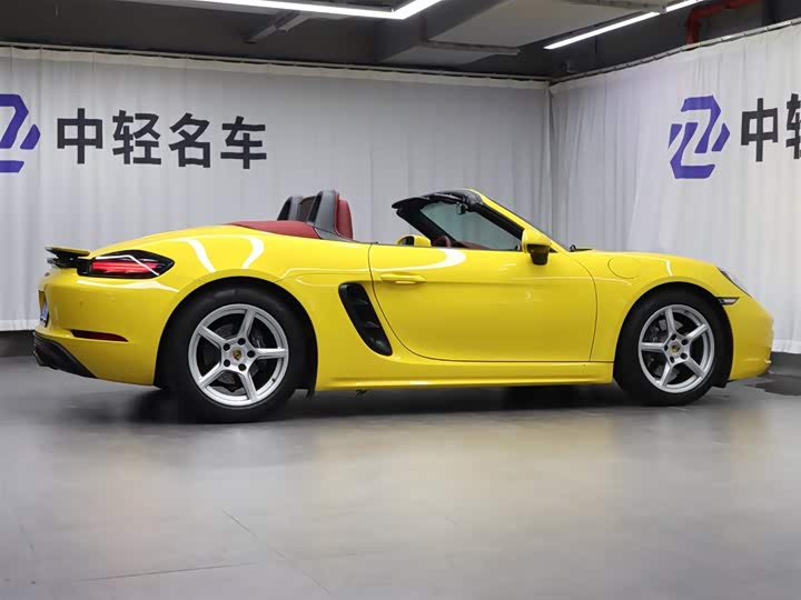 Фото 3 - Porsche 718