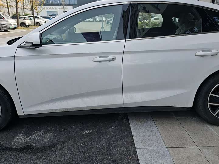 Фото 23 - BYD Qin L