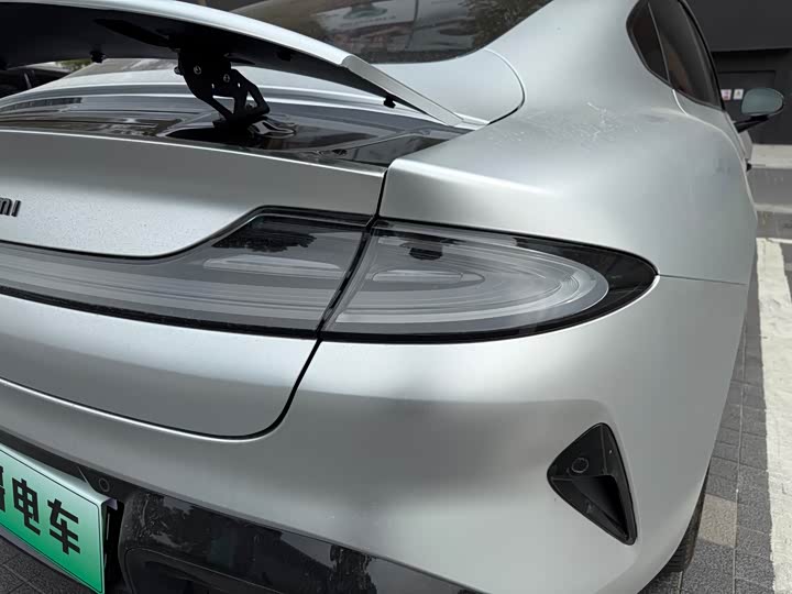 Фото 8 - Xiaomi SU7