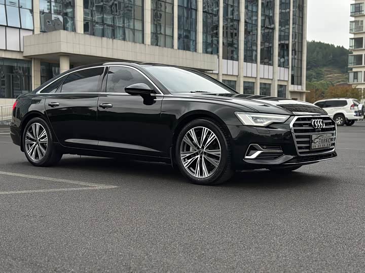 Фото 3 - Audi A6L