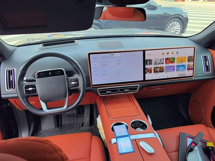 Фото 10 - LiXiang L8