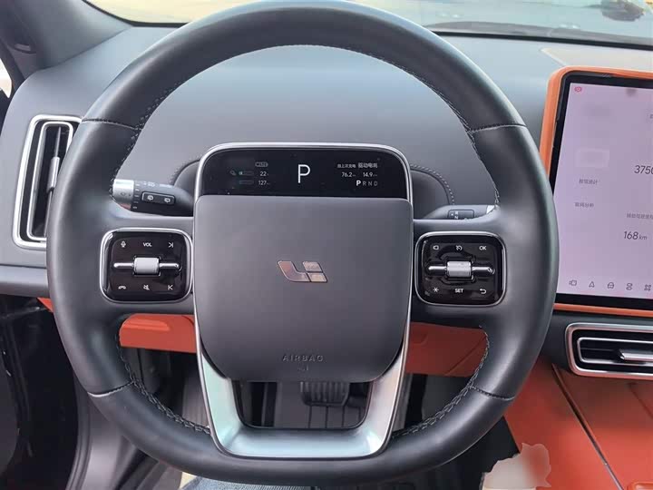 Фото 11 - LiXiang L8