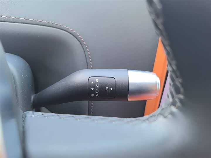 Фото 14 - LiXiang L8