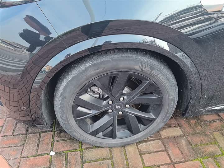 Фото 23 - LiXiang L8