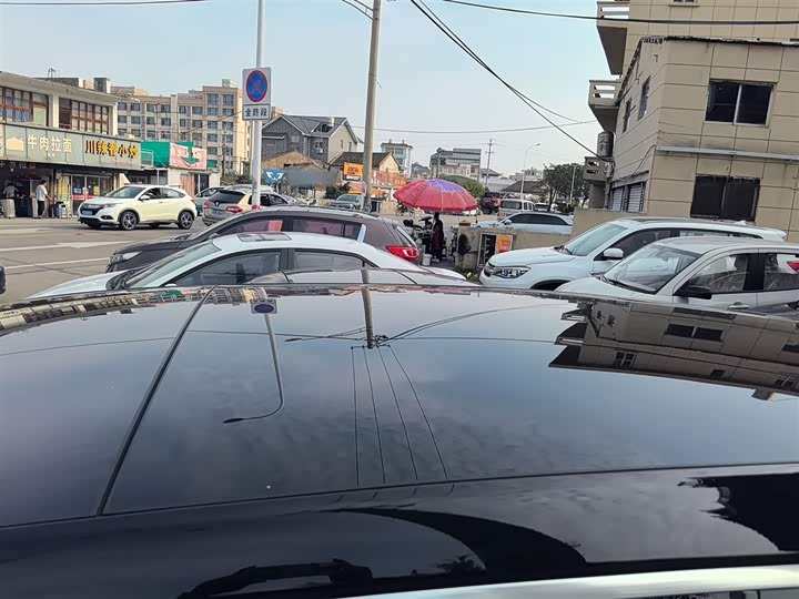 Фото 27 - LiXiang L8