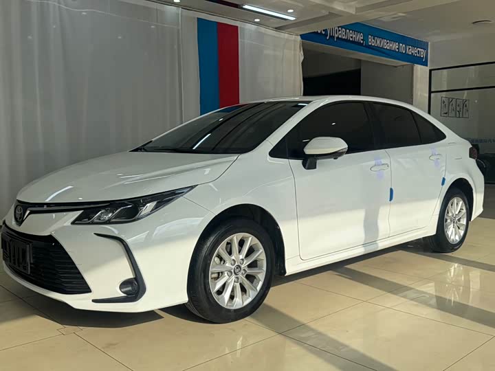 Фото 1 - Toyota Corolla